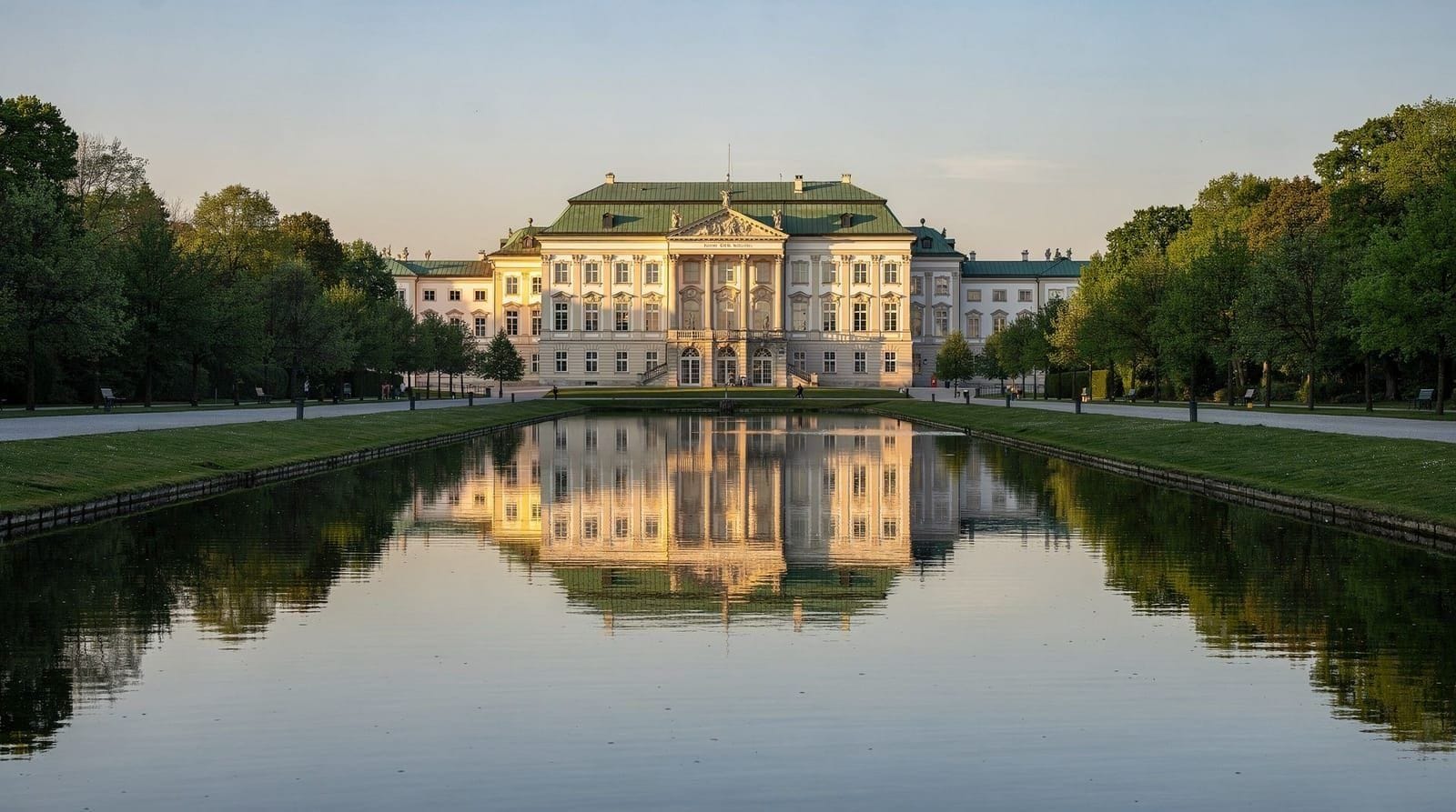3 days in Munich: an honest, practical itinerary for 2026 — A realistic 3-day Munich itinerary covering old town, Neuschwanstein, beer halls