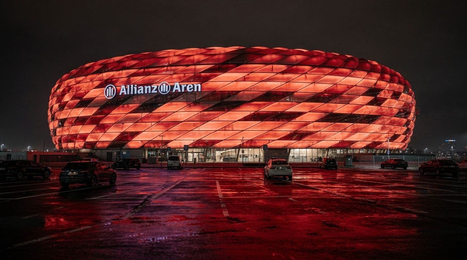 Allianz Arena and FC Bayern Museum: the honest guide — Complete 2026 guide to the Allianz Arena tour and FC Bayern Museum — ticket pric