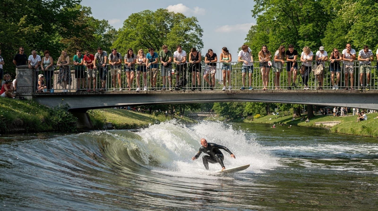 English Garden Munich guide: Eisbach surfers, beer gardens and what to do — Complete guide to the Englischer Garten — Eisbach surfers, Chinese Tower beer ga
