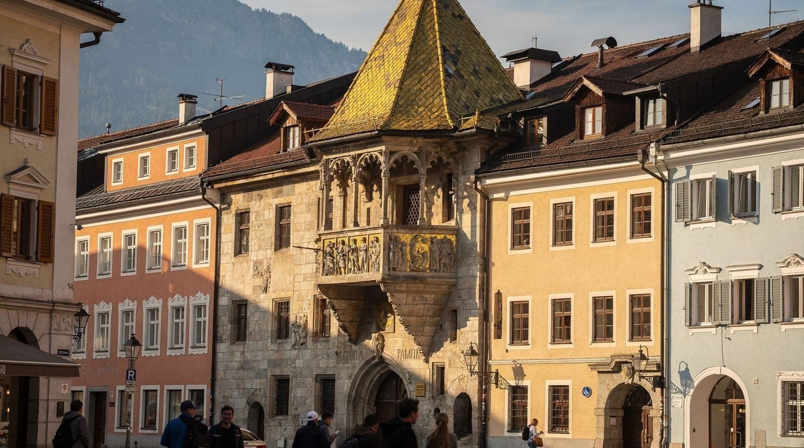From Munich: Swarovski Crystal Worlds and Innsbruck day trip