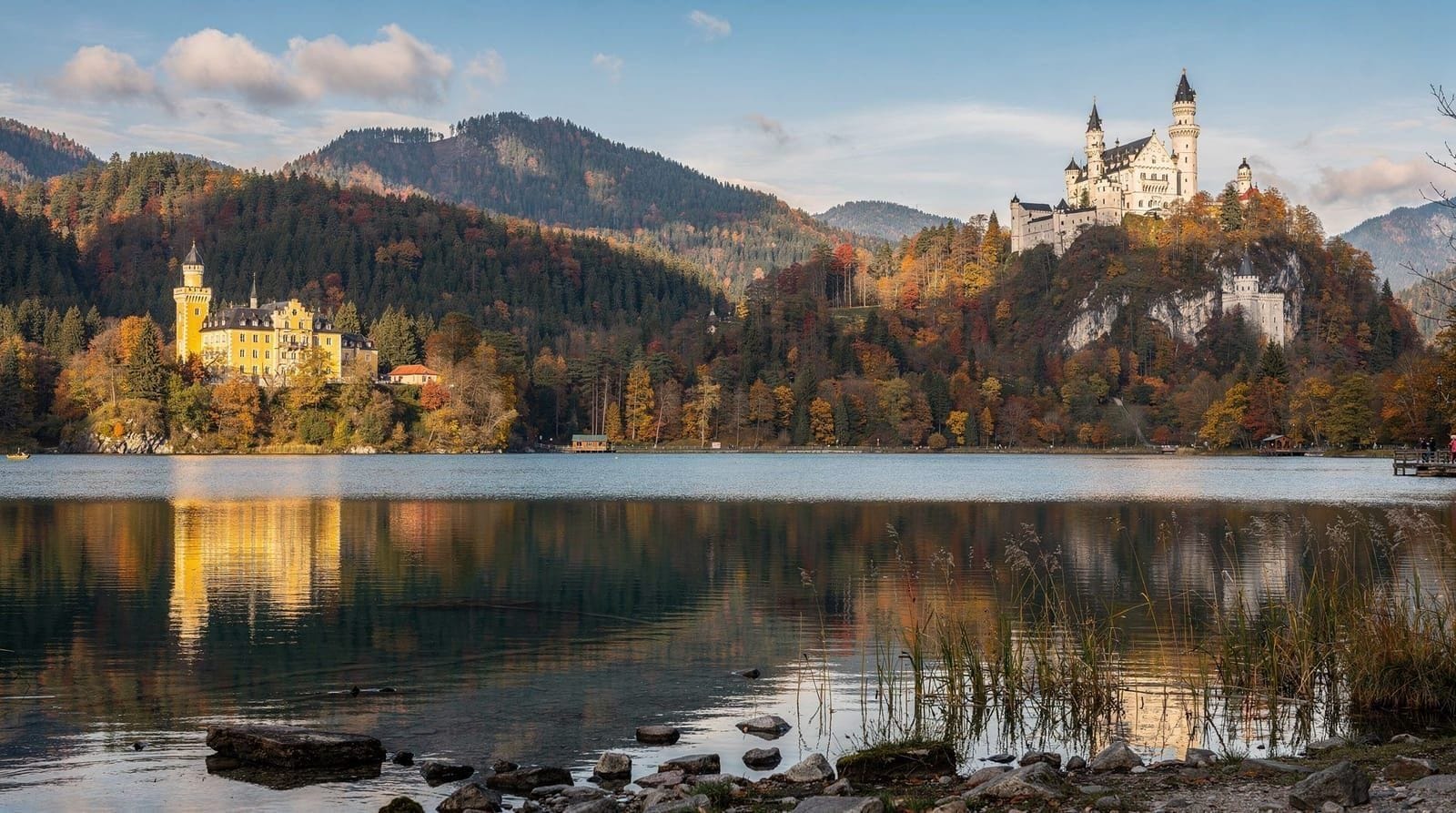 Neuschwanstein vs Hohenschwangau : lequel visiter ? — Comparaison honnête de Neuschwanstein et Hohenschwangau — billets, stratégie com
