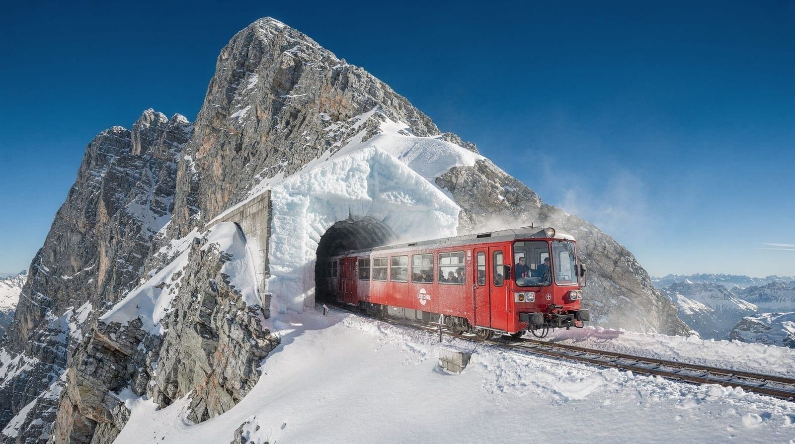 Zugspitze day trip from Munich — guided tour review 2026 — Guided vs DIY Zugspitze day trip from Munich: transport options, what to expect 